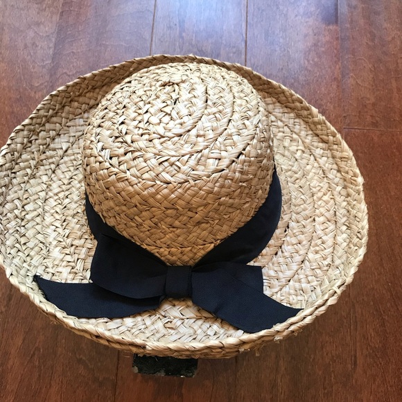 N/A Accessories - Women’s Straw Hat with Wide Ribbon Band & Bow, Straight Out of a 90s Rom-Com